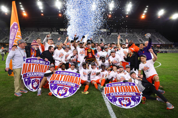 足球周刊 足球周刊